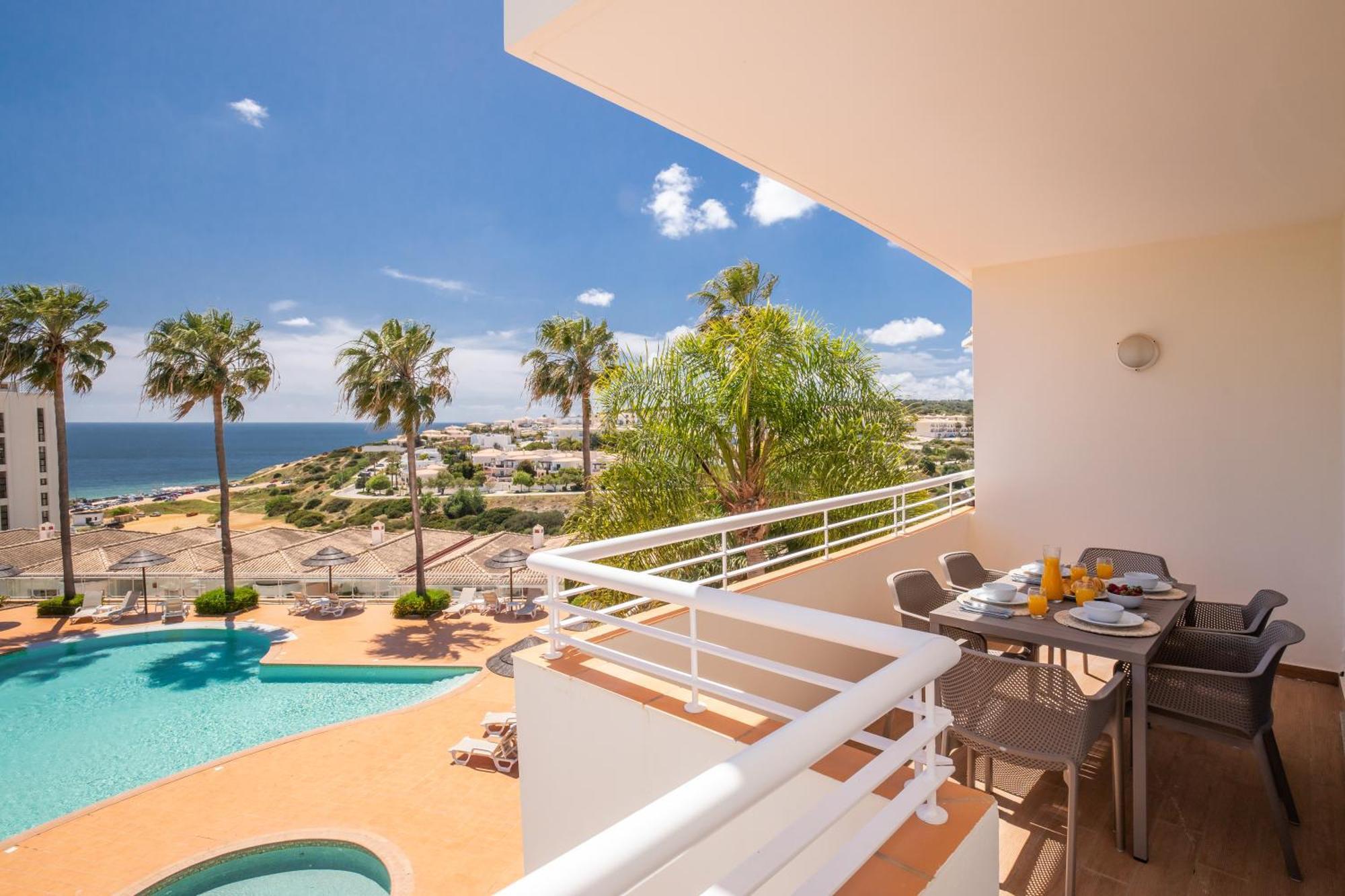 Yellow Ocean View, Porto De Mos Vr38